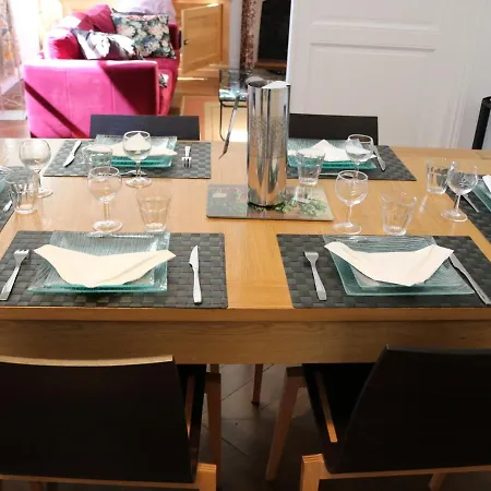 Paisible Avec Jardin Privatif Et Terrasse, 2 Chambres, Proche Sites Culturels, Animaux Acceptes - Fr-1-510-174 Holiday home *