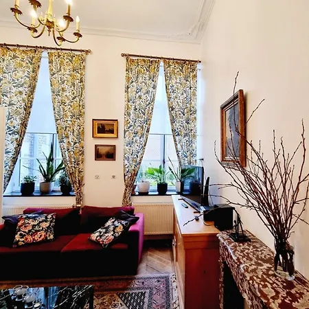 Paisible Avec Jardin Privatif Et Terrasse, 2 Chambres, Proche Sites Culturels, Animaux Acceptes - Fr-1-510-174 *